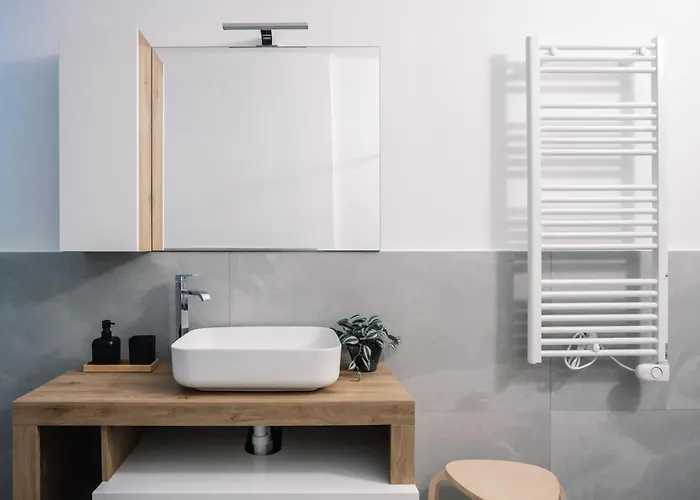 بيت ضيافة Flora Inn, Scotti's House - Due Passi In Centro بيرغامو