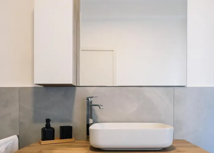 Flora Inn, Scotti's House - Due Passi In Centro بيت ضيافة بيرغامو