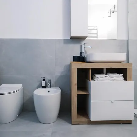 Гостьовий будинок Flora Inn, Scotti's House - Due Passi In Centro