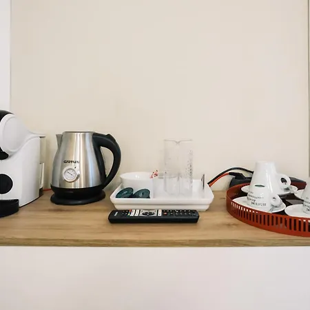 Flora Inn, Scotti's House - Due Passi In Centro Гостьовий будинок 3*