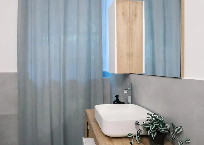 Flora Inn, Scotti's House - Due Passi In Centro Guest house Bergamo