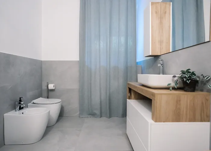 Гостьовий будинок Flora Inn, Scotti's House - Due Passi In Centro Бергамо