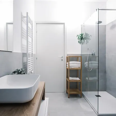게스트하우스 Flora Inn, Scotti's House - Due Passi In Centro