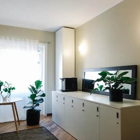 Flora Inn, Scotti's House - Due Passi In Centro 게스트하우스 베르가모